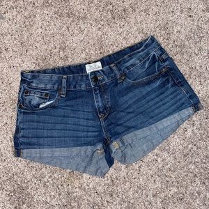 Aeropostle junior denim ripped shorts size5-6.